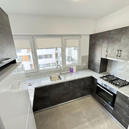 Luxury Glam Apartments Central Adress Bucuresti With Parking Bagian luar foto