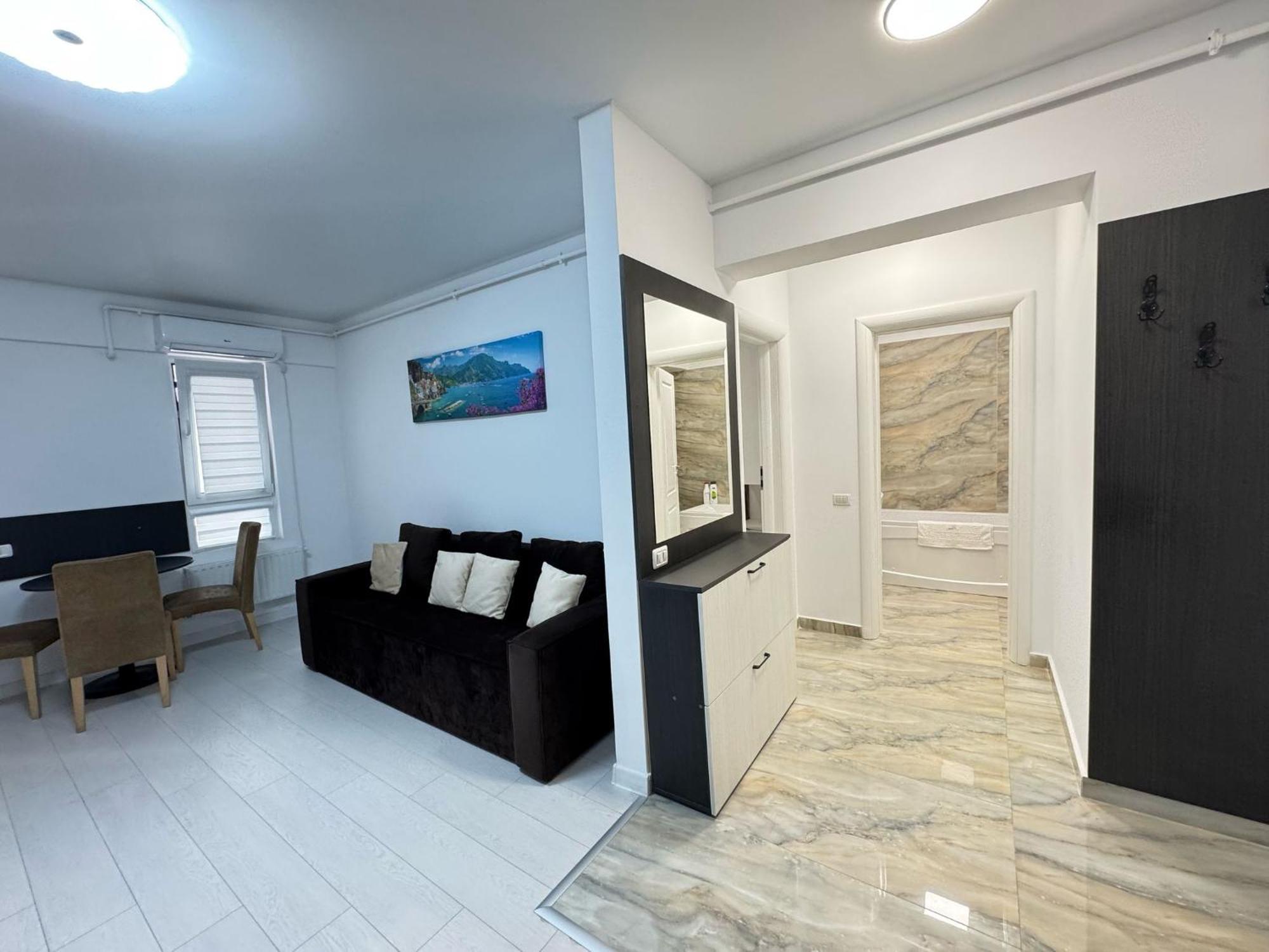 Luxury Glam Apartments Central Adress Bucuresti With Parking Bagian luar foto